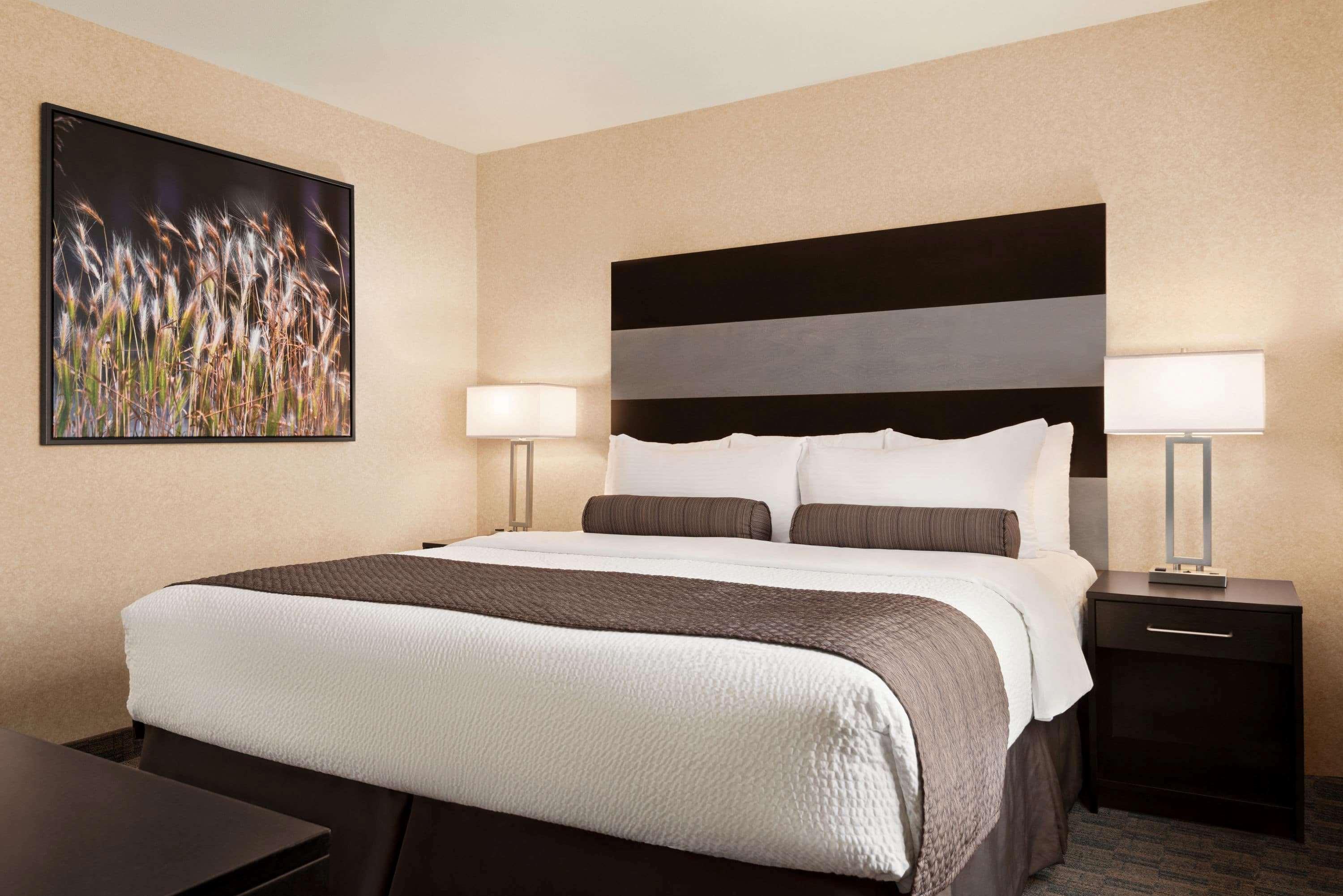 Days By Wyndham Hotel